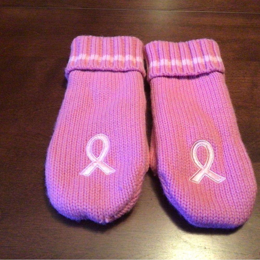 Pink mittens lined cozy